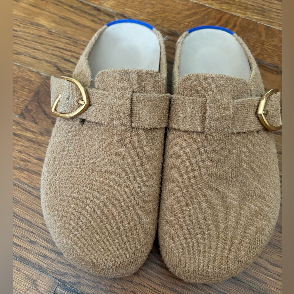 EUC Rothy’s Buckle clogs size 6
